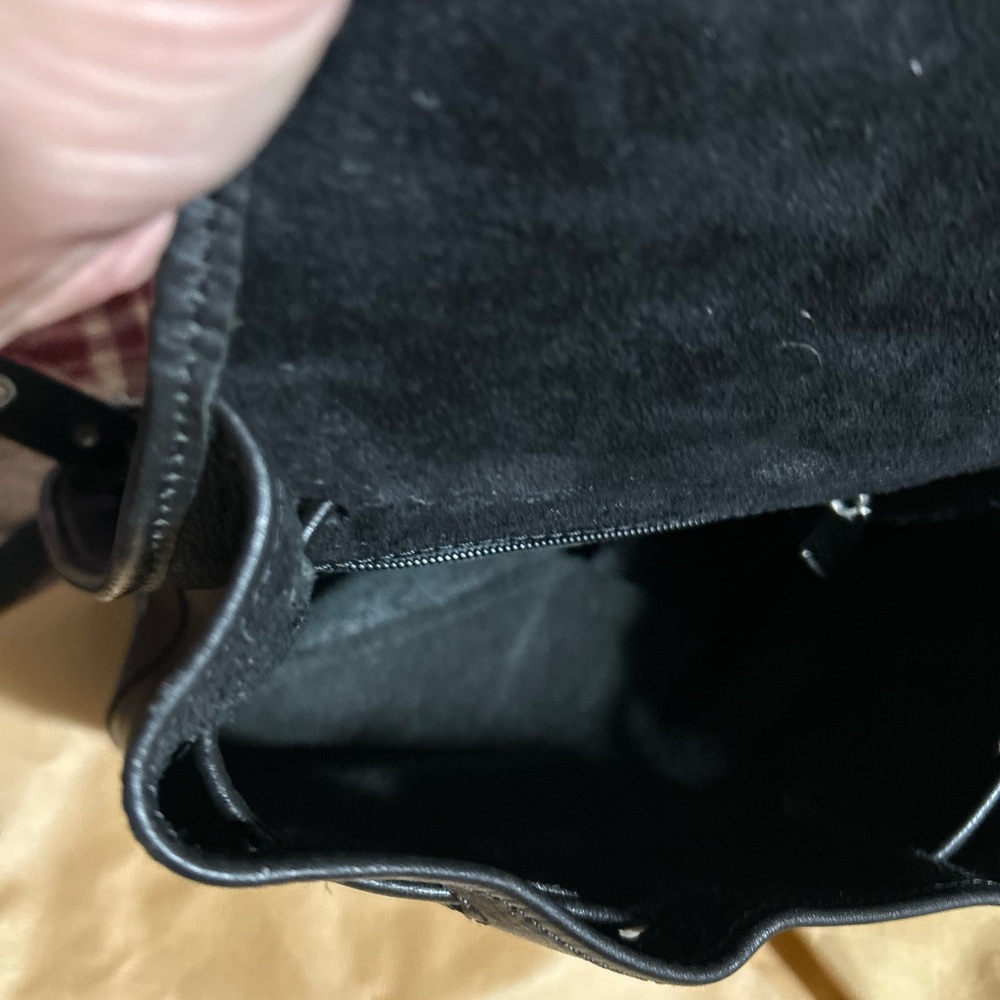 Patricia Nash backpack style purse - Picture 5 of 6